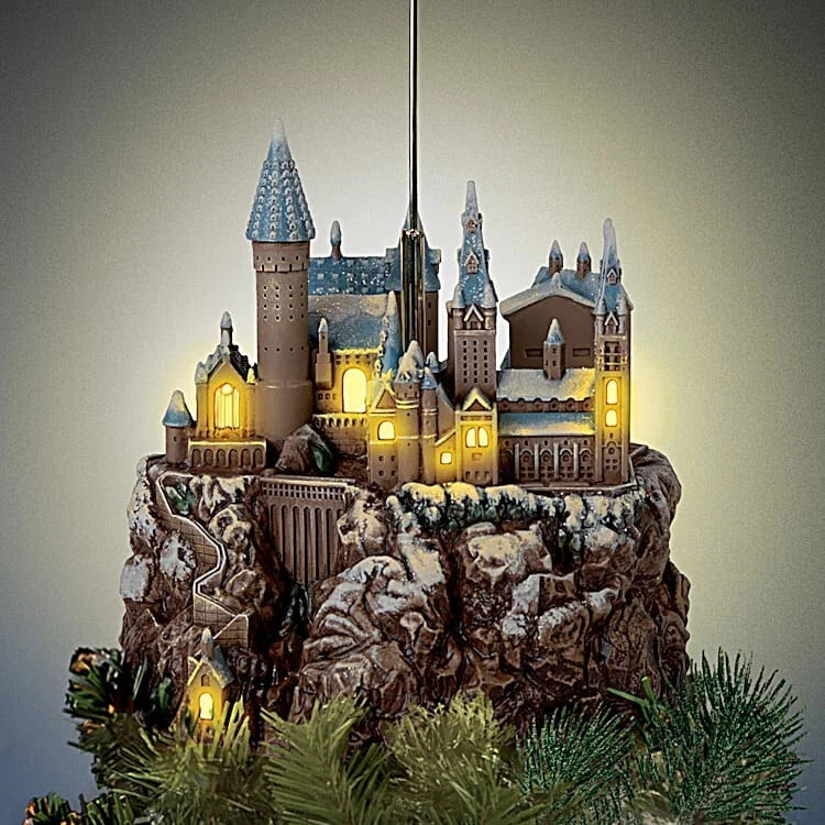 ✨ Iconic Hogwarts™ Castle Lamp: A Magical Light-Up Collectible